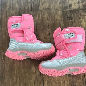 Kids Girls Pink and Silver Snow Boots size 10-11
